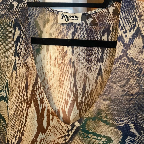 Show me your Mumu medium top. - Picture 5 of 6